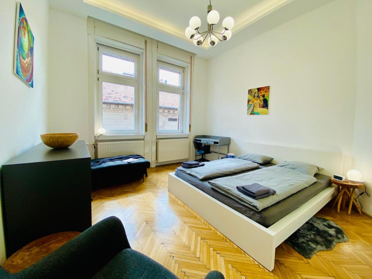 Spacious 4Br Oasis In Central Budapest - Bp Sky Eksteriør billede