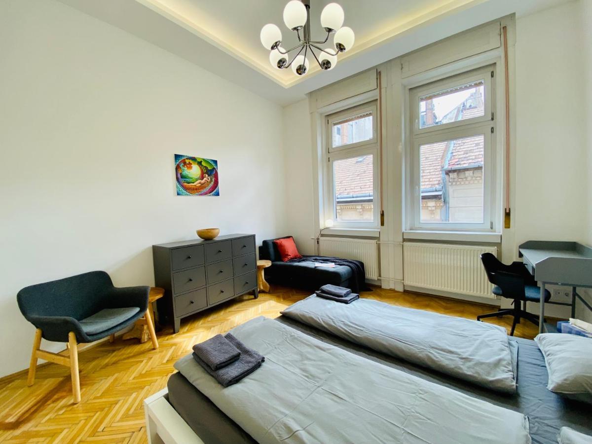 Spacious 4Br Oasis In Central Budapest - Bp Sky Eksteriør billede