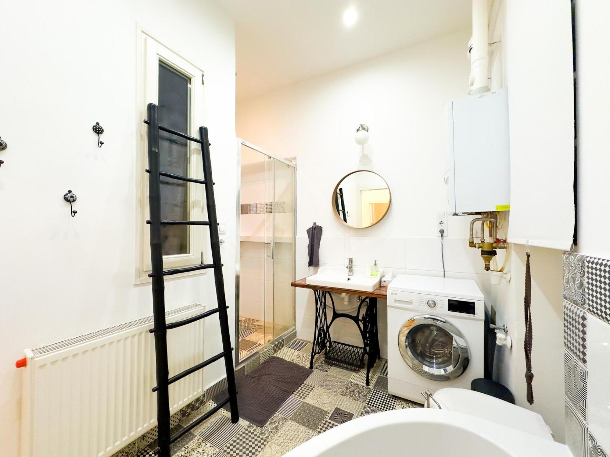 Spacious 4Br Oasis In Central Budapest - Bp Sky Eksteriør billede